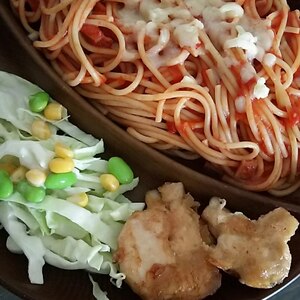 タマネギとトマト缶で超簡単トマトパスタ♪